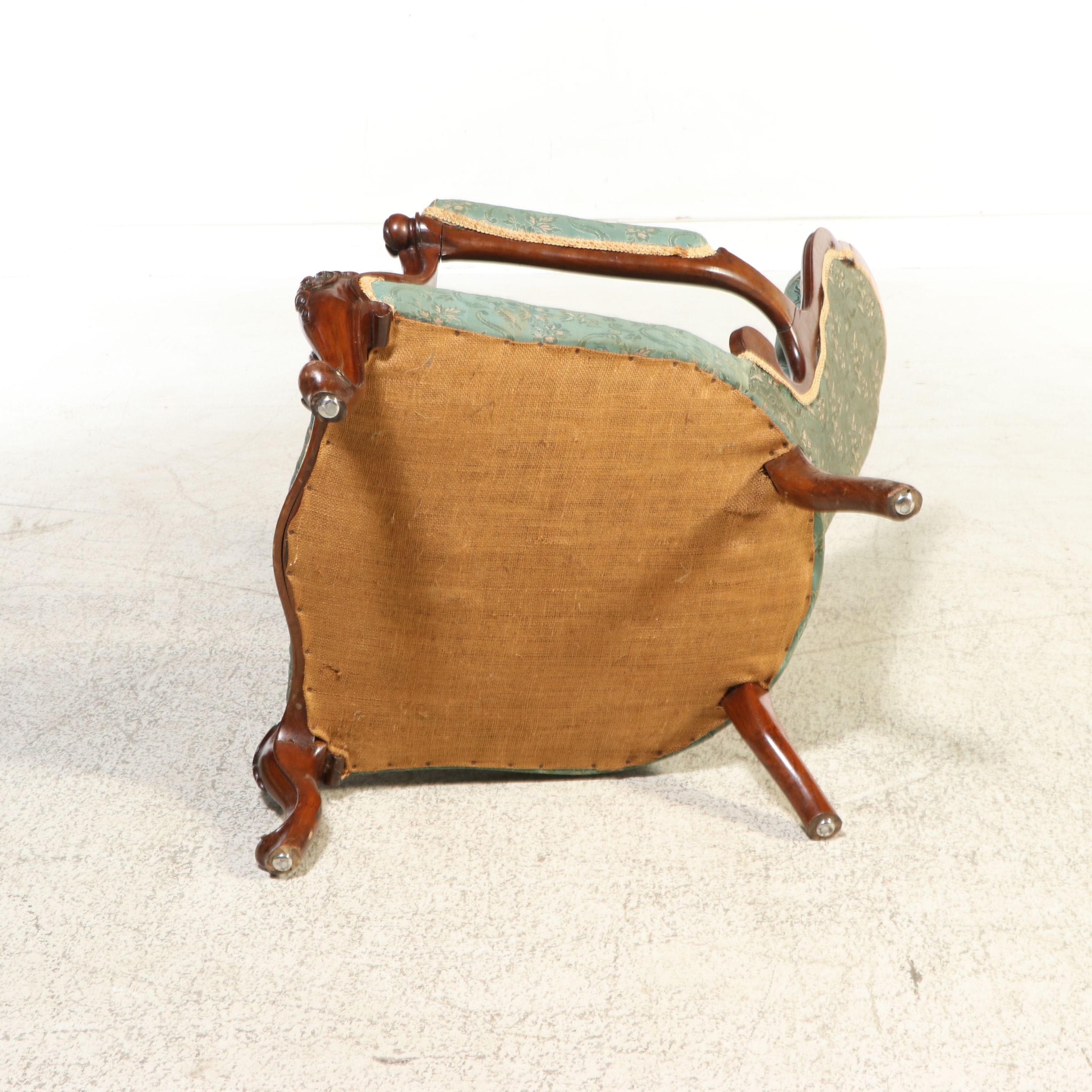 Victorian Rococo Revival Carved Walnut Gentlemen's Armchair, Mid-19th Century