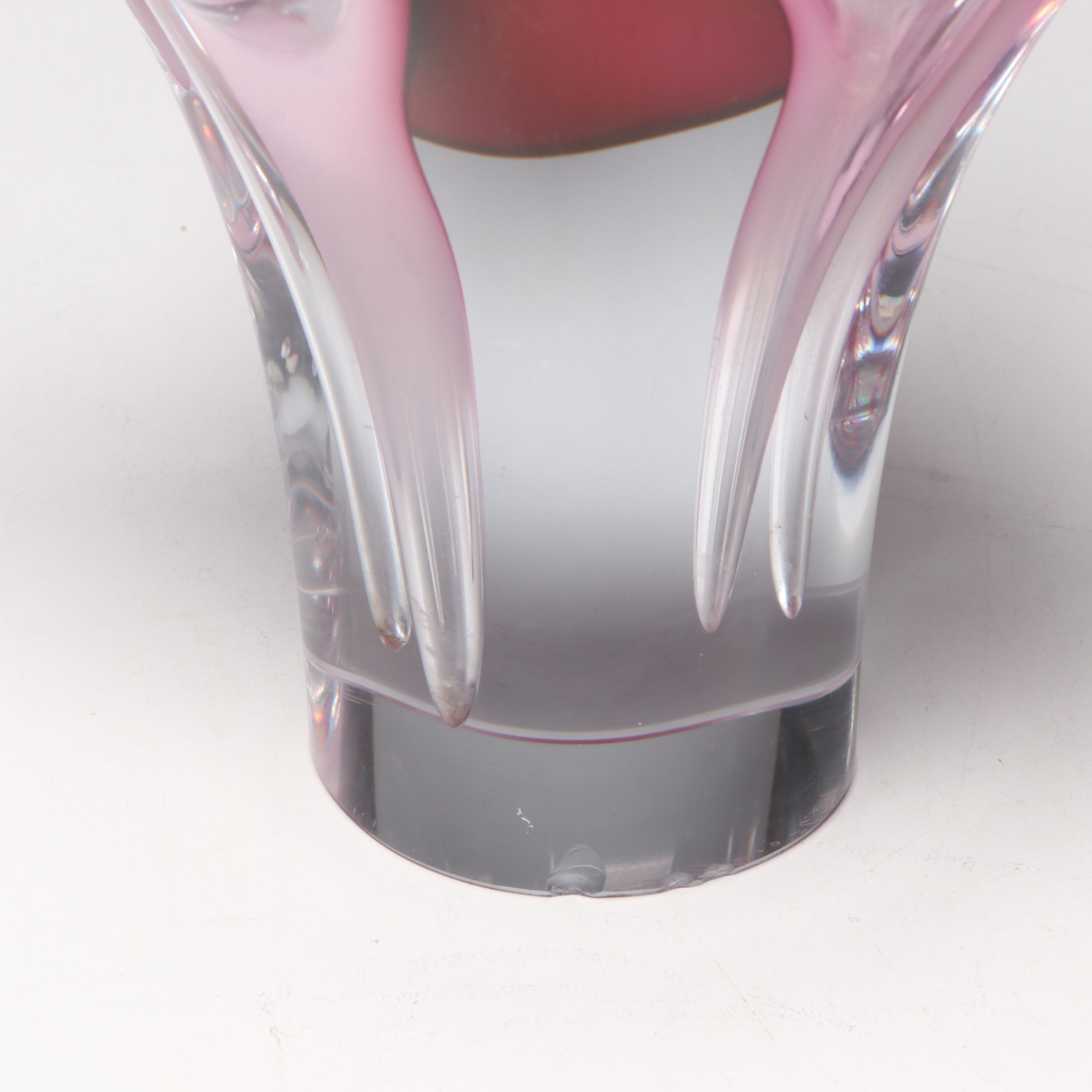 Paul Kedelv for Flygsfors "Coquille Fantasia" Art Glass Vase