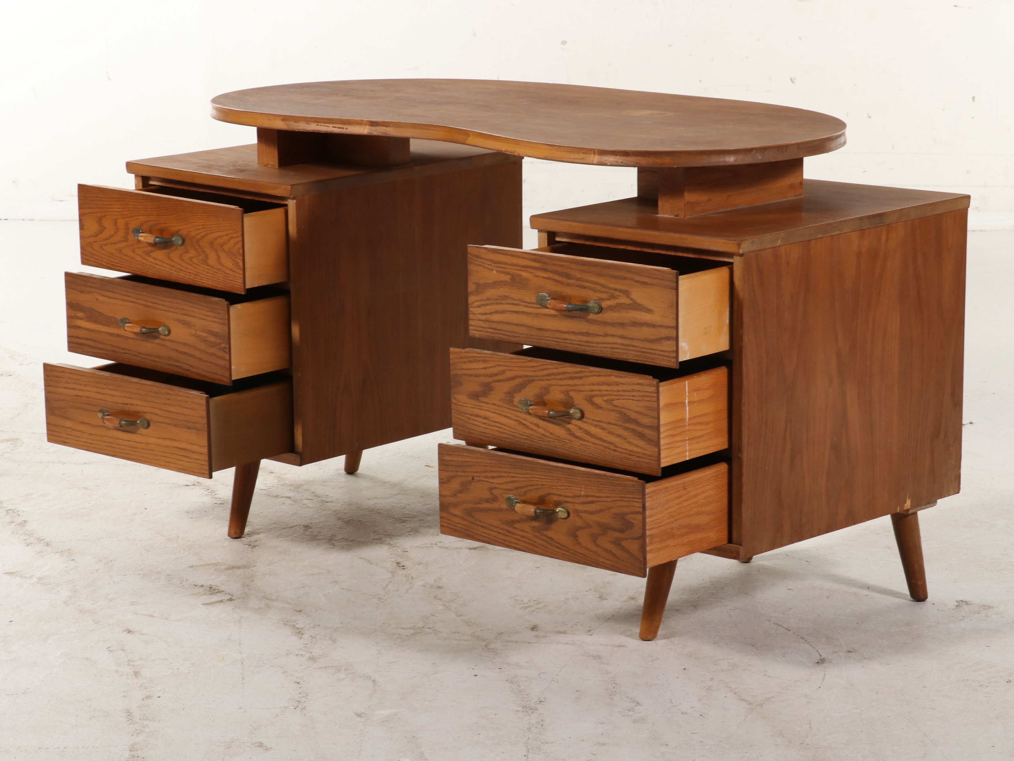 Mid Century Modern Walnut Veneer Desk with Raised Kidney-Shaped Top, 1960s