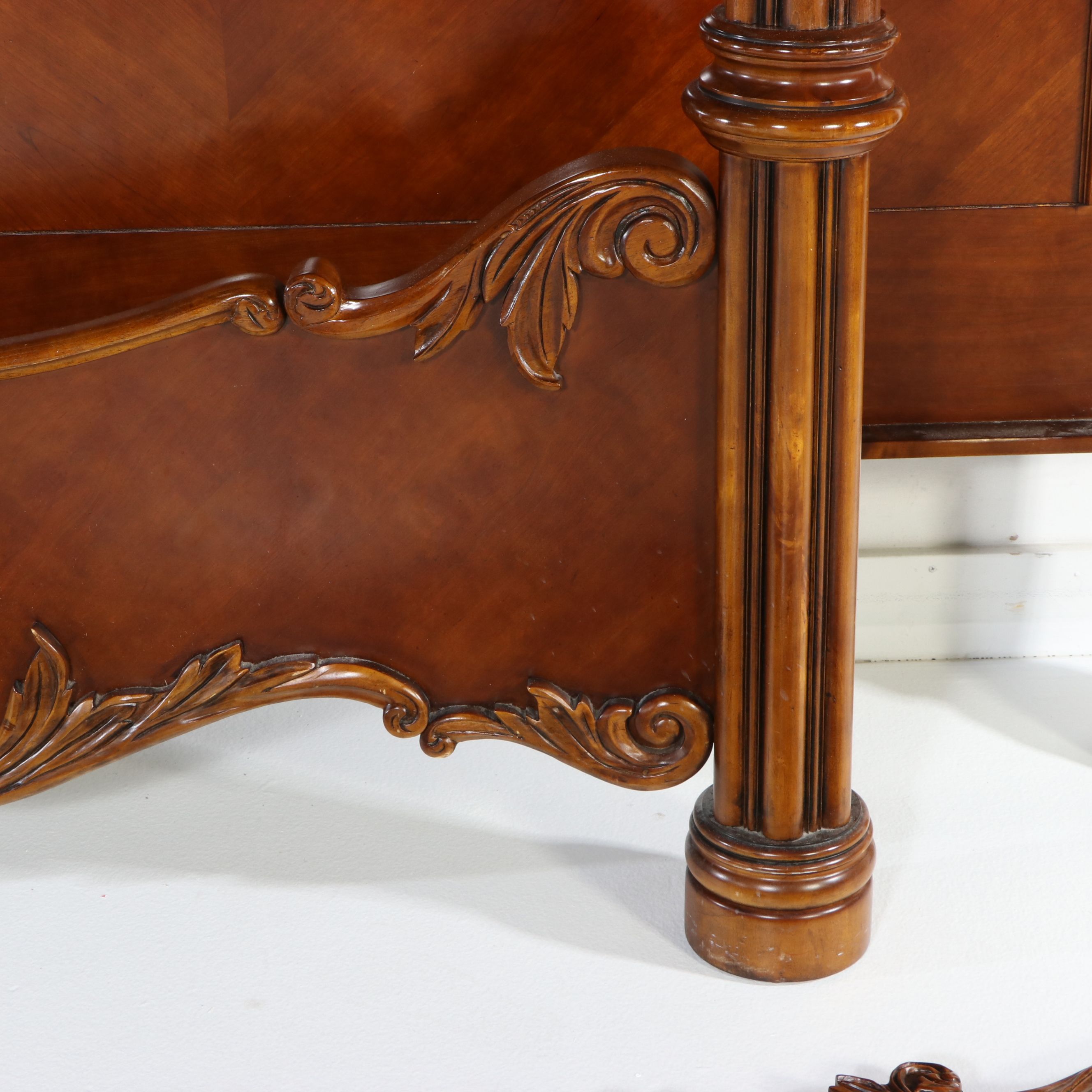 Pulaski Furniture Louis XV Style King Size Four Poster Bed