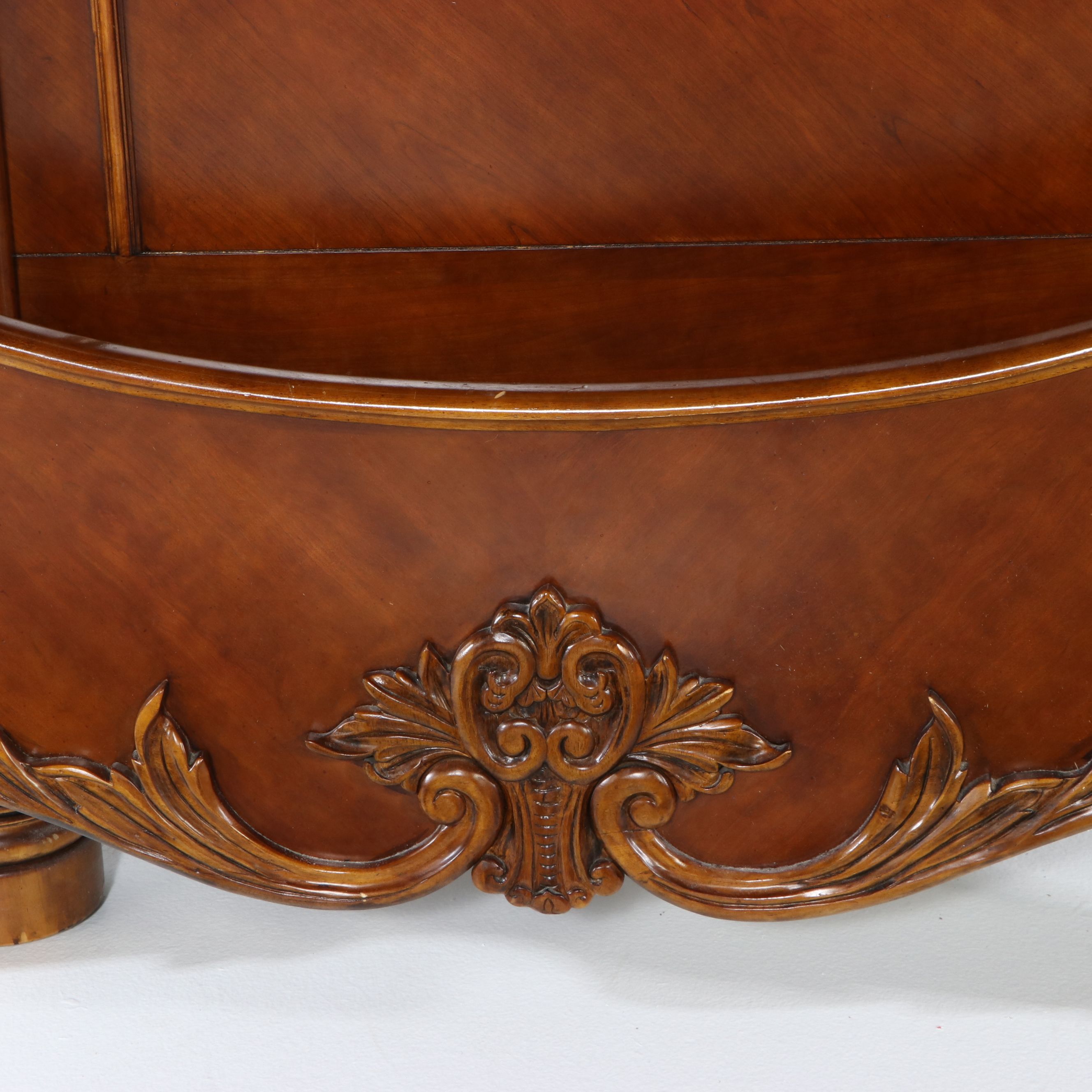 Pulaski Furniture Louis XV Style King Size Four Poster Bed