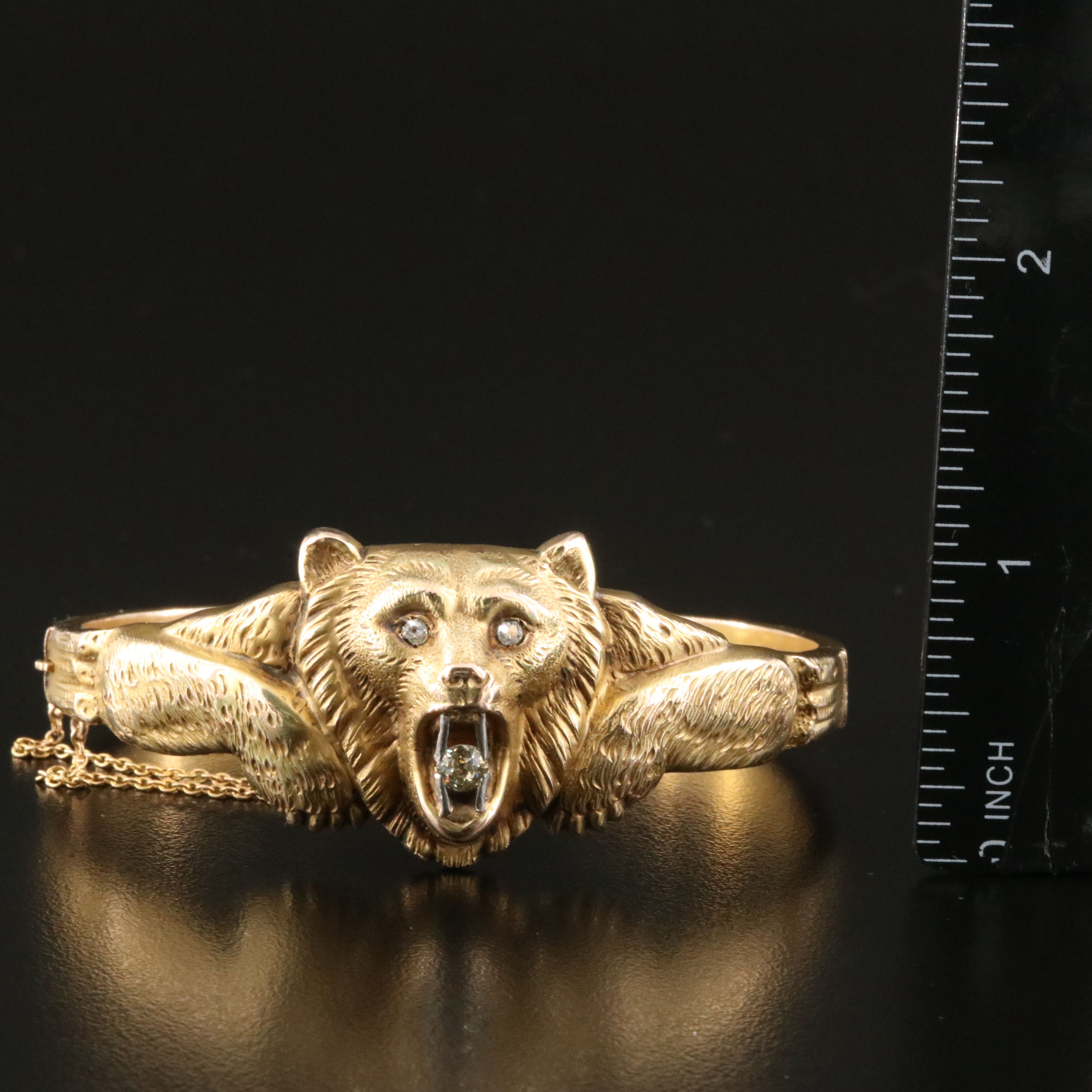 Vintage 10K 0.35 CTW Diamond Bear Bangle Bracelet