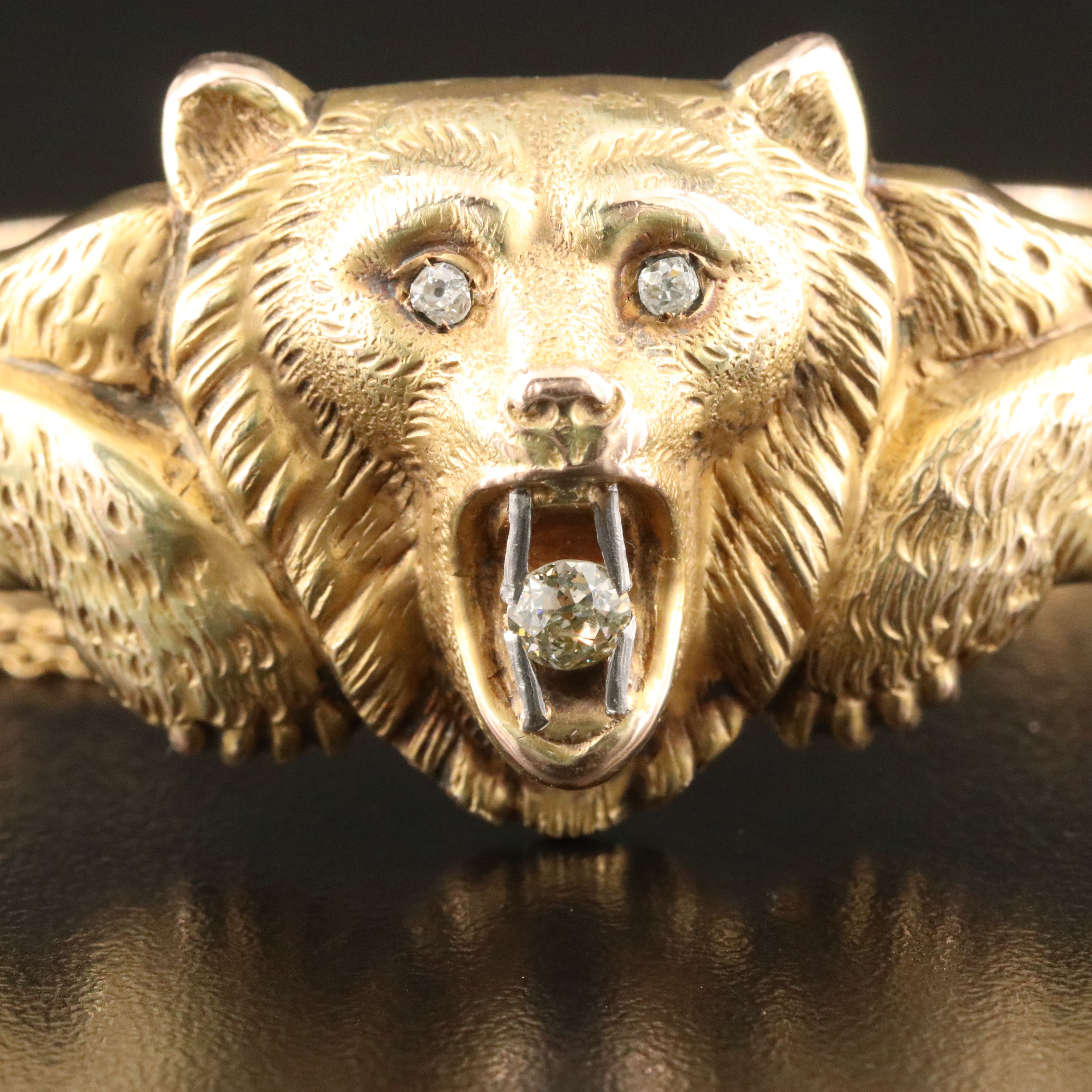 Vintage 10K 0.35 CTW Diamond Bear Bangle Bracelet