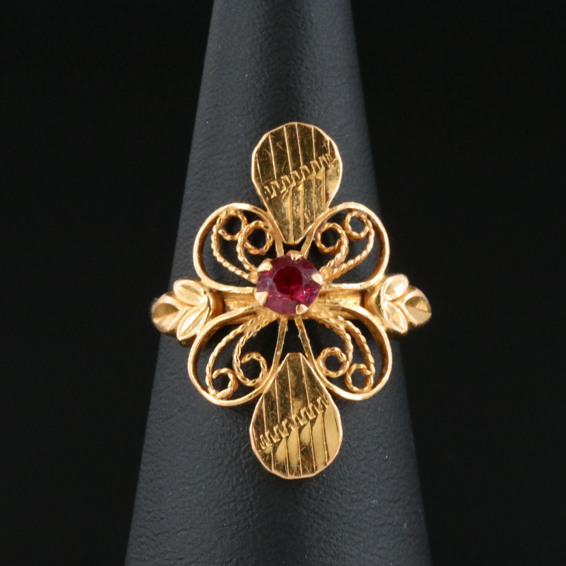 21K Ruby Floral Filigree Ring