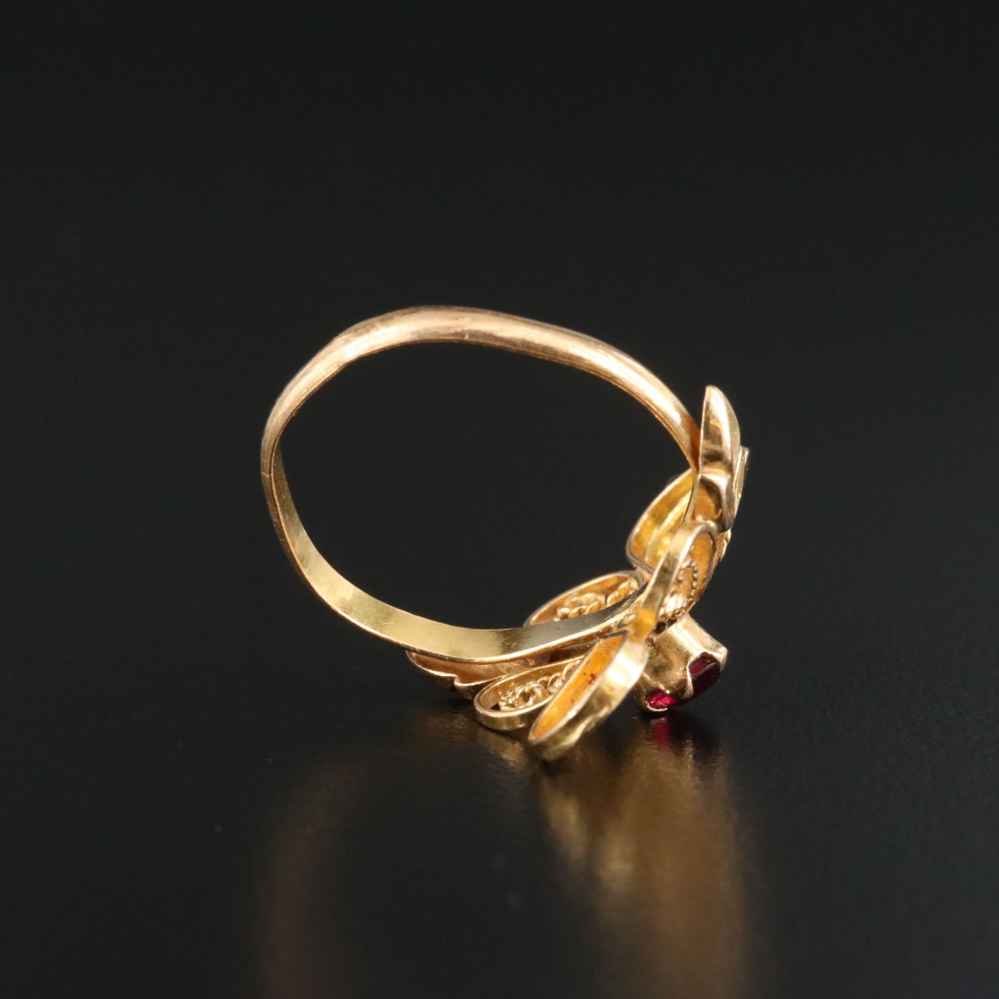 21K Ruby Floral Filigree Ring