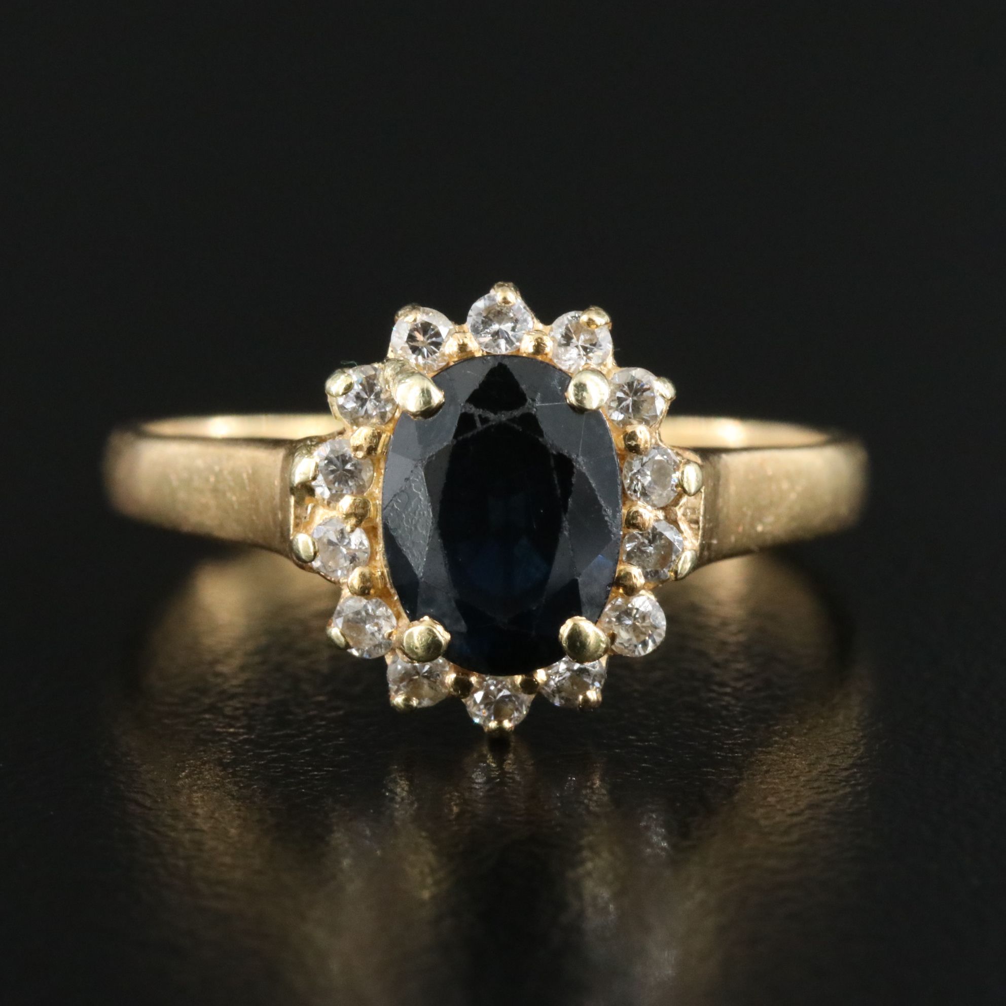 18K 1.76 CT Sapphire and Diamond Ring