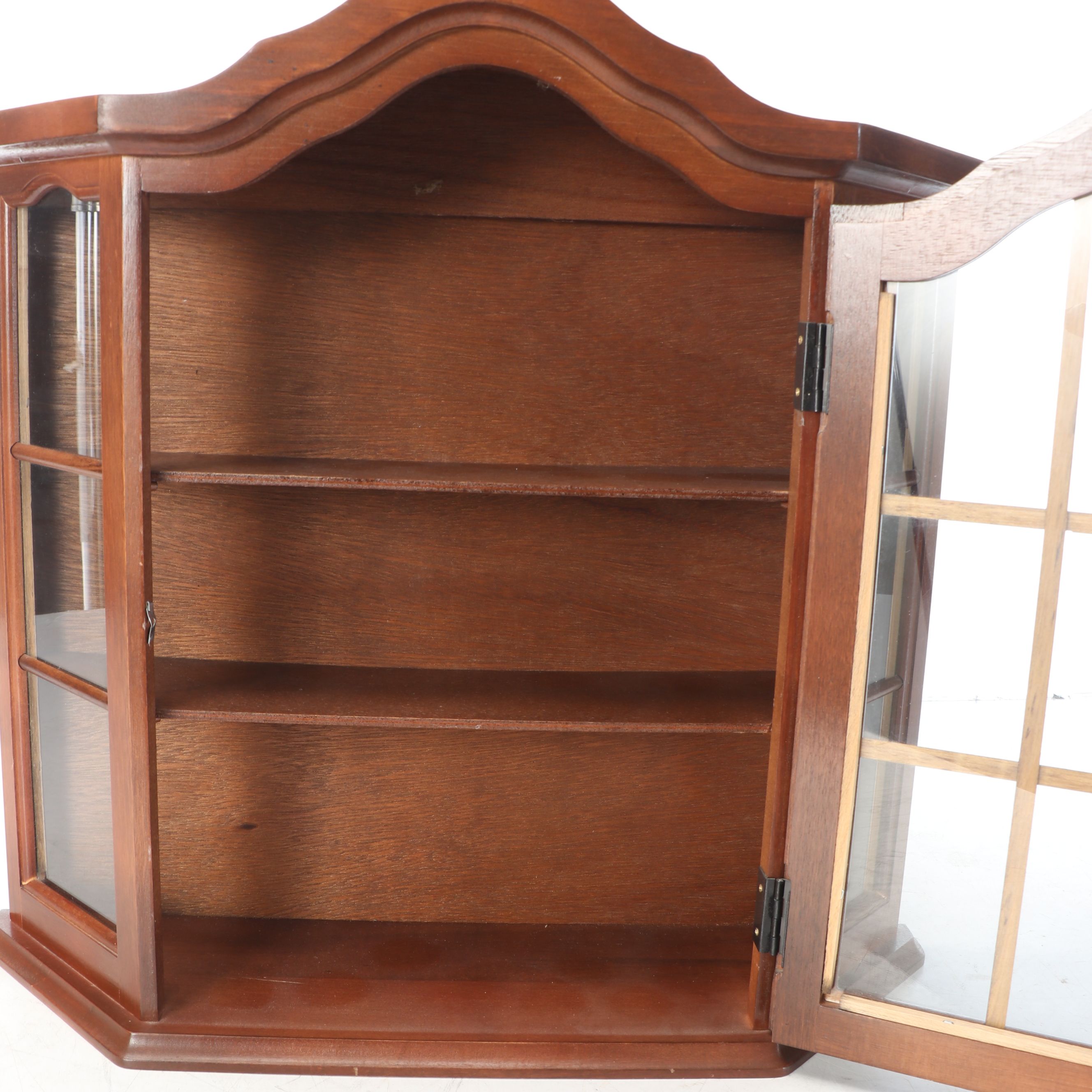 American Colonial Style Mahogany Finish Wall Cabinet