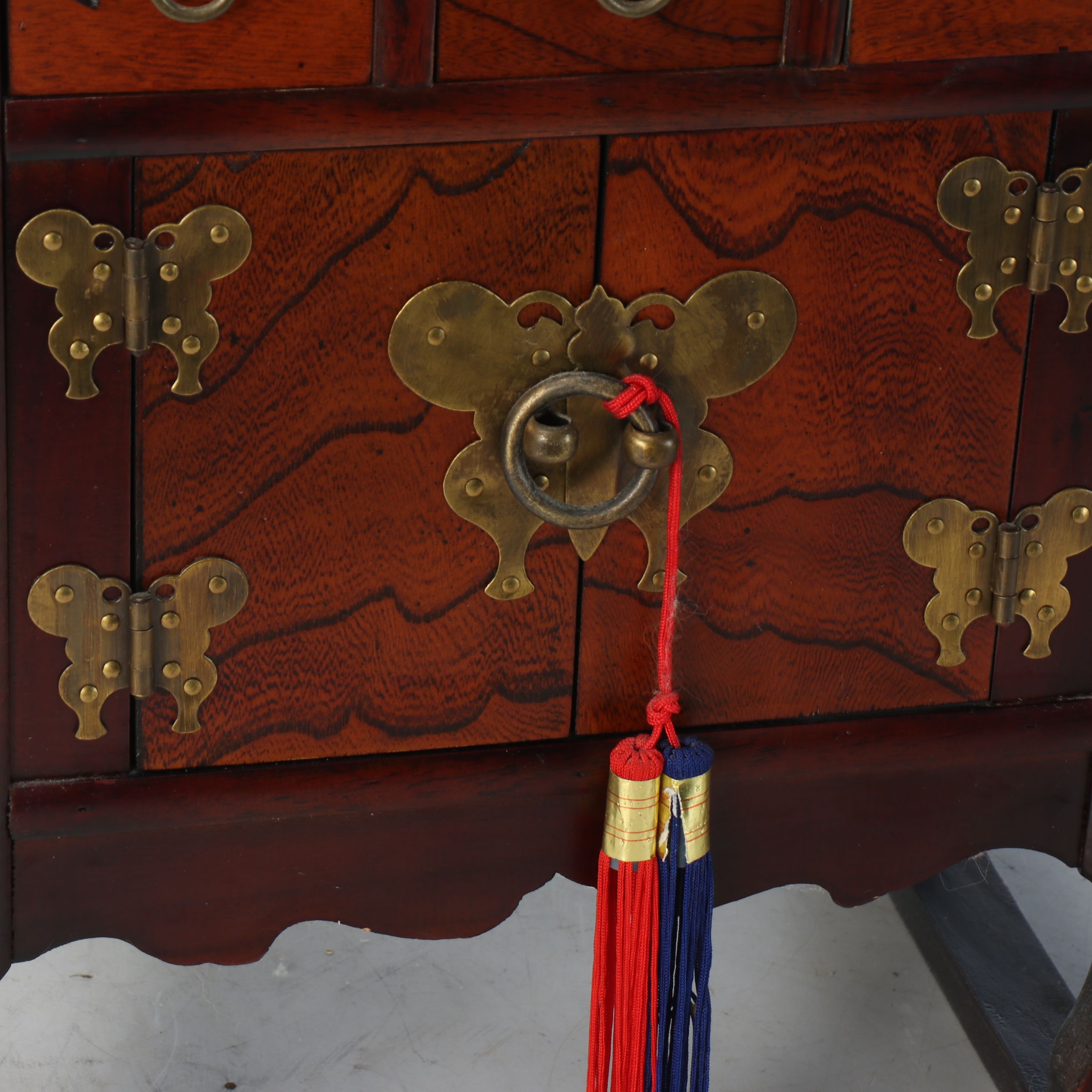 Korean Yakjang Medicine or Apothecary Chest, Late 20th Century
