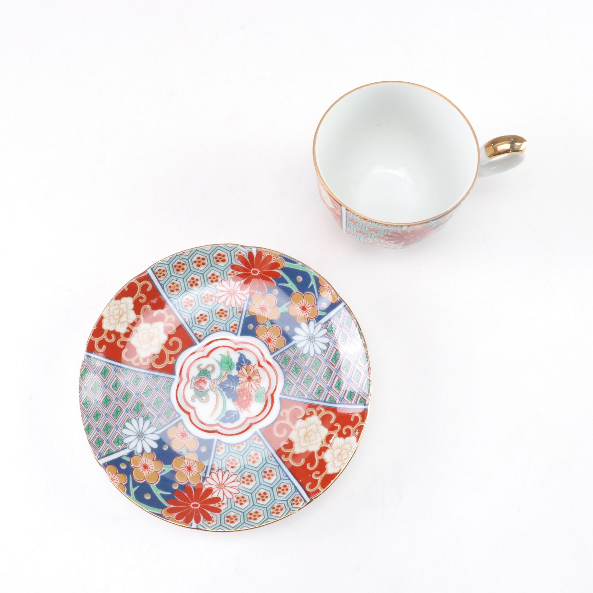 Arita Imari Fan Scalloped Edge Porcelain Dinnerware Set