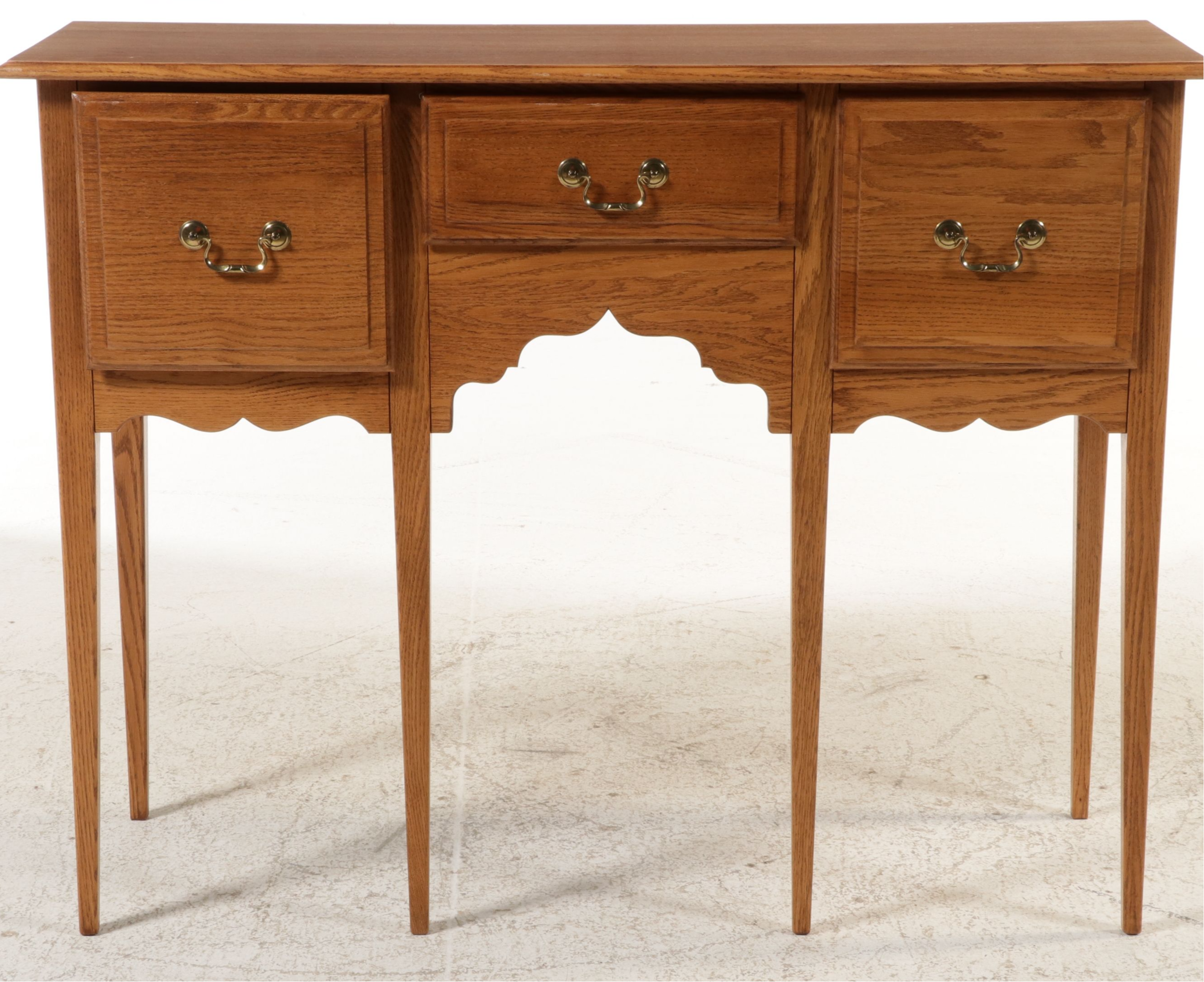 Georgian Style Oak Six-Leg Three-Drawer Huntboard, Late 20th Century