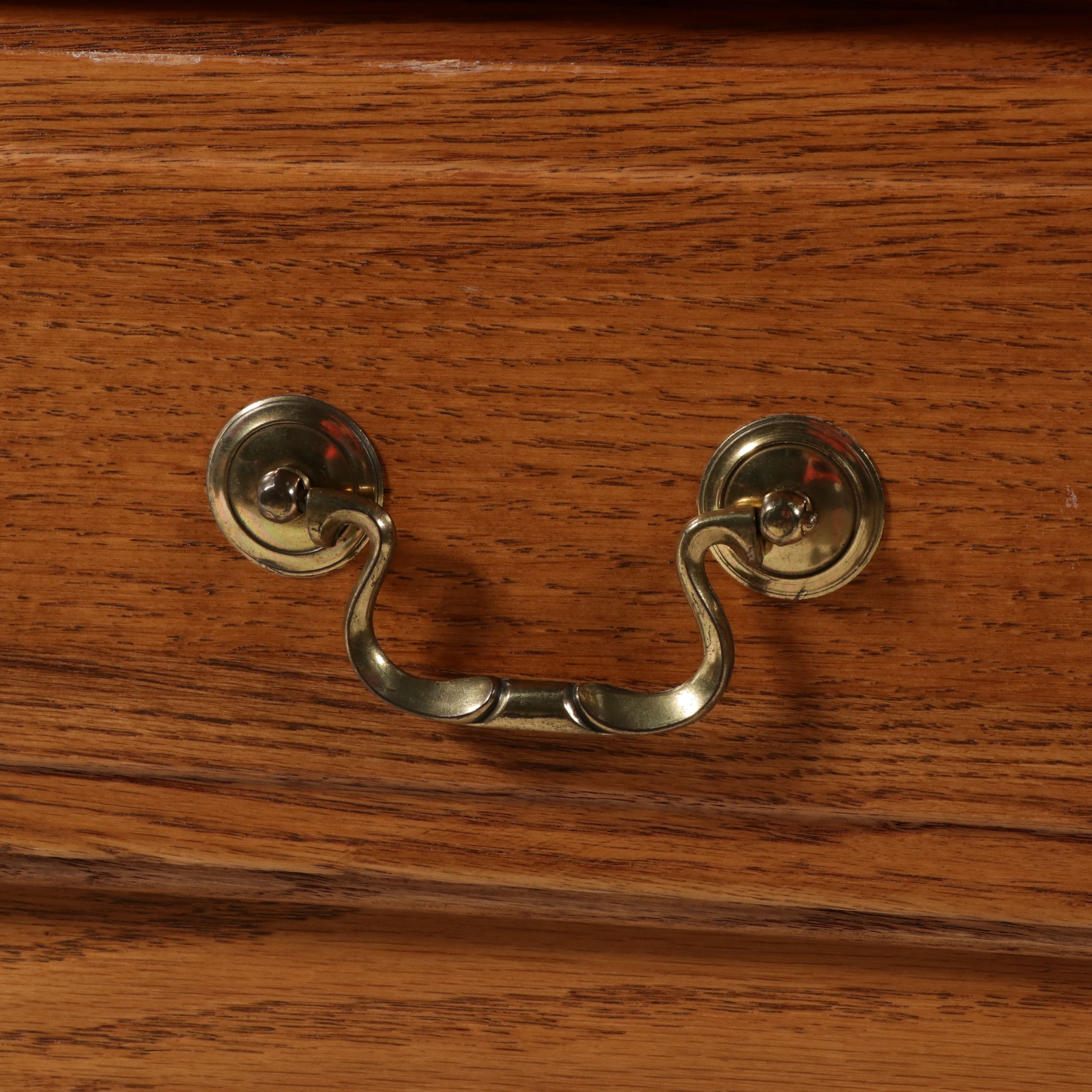 Georgian Style Oak Six-Leg Three-Drawer Huntboard, Late 20th Century