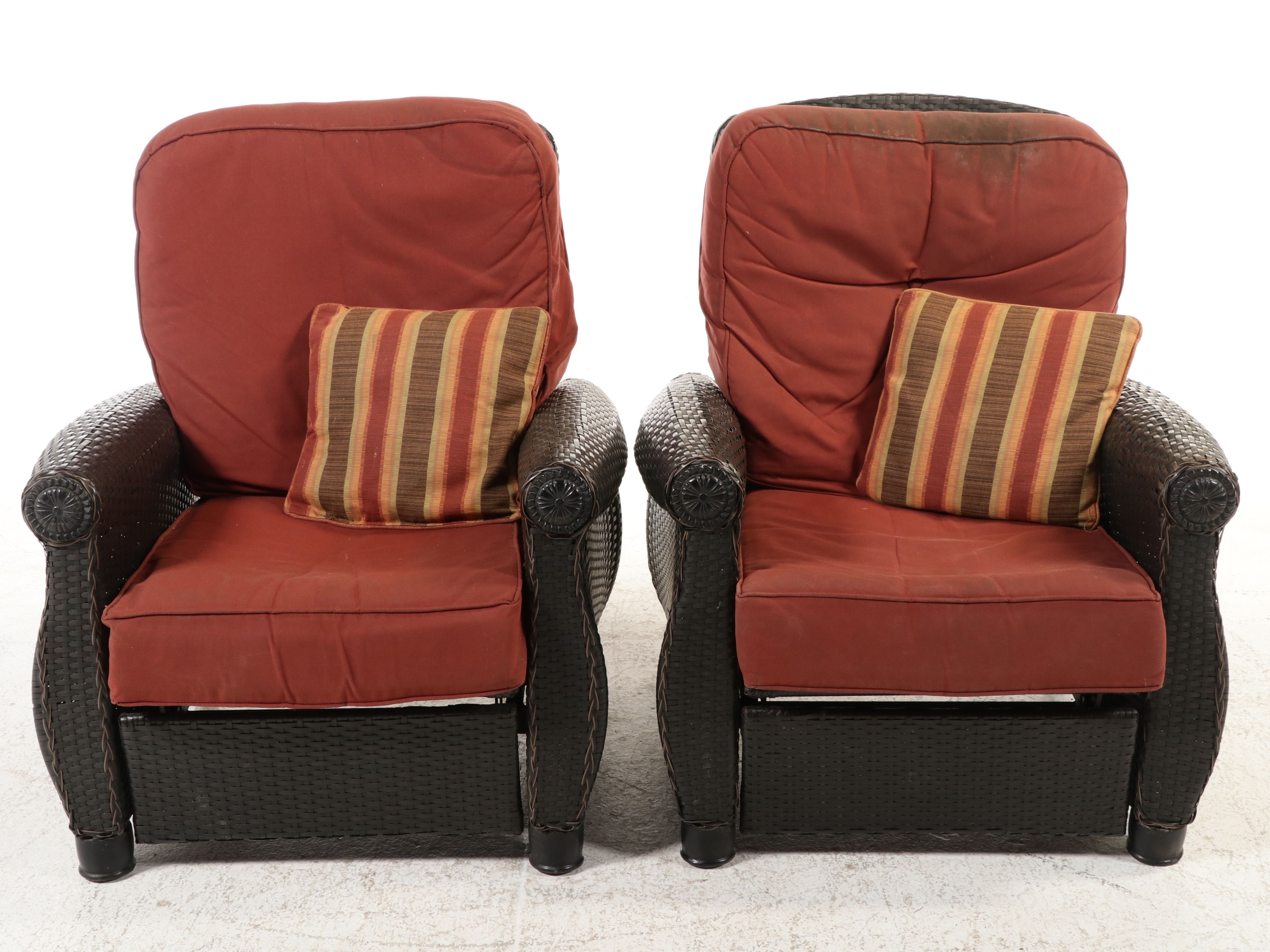 Pair of La-Z-Boy Outdoor All-Weather Resin Wicker Reclining Lounge Chairs