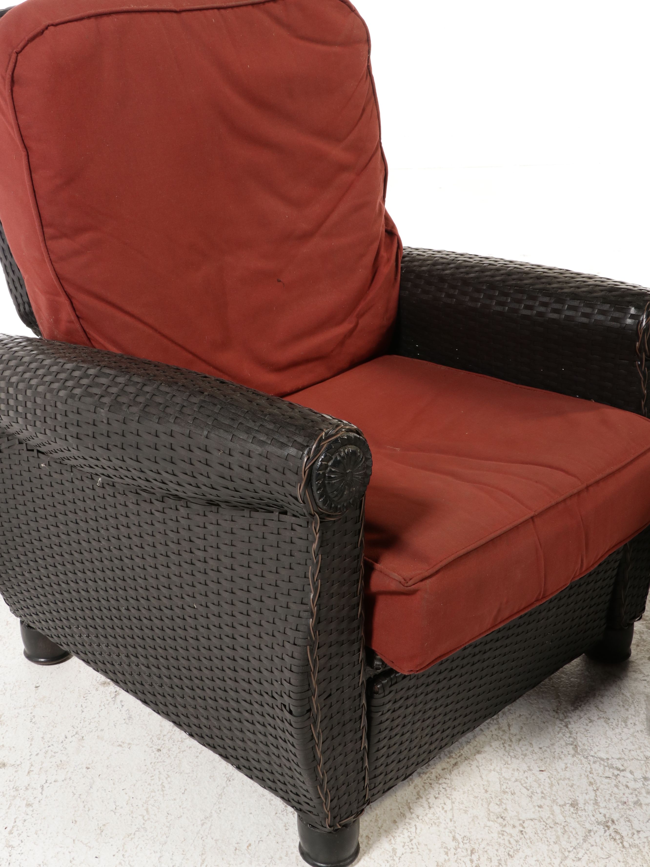 Pair of La-Z-Boy Outdoor All-Weather Resin Wicker Reclining Lounge Chairs