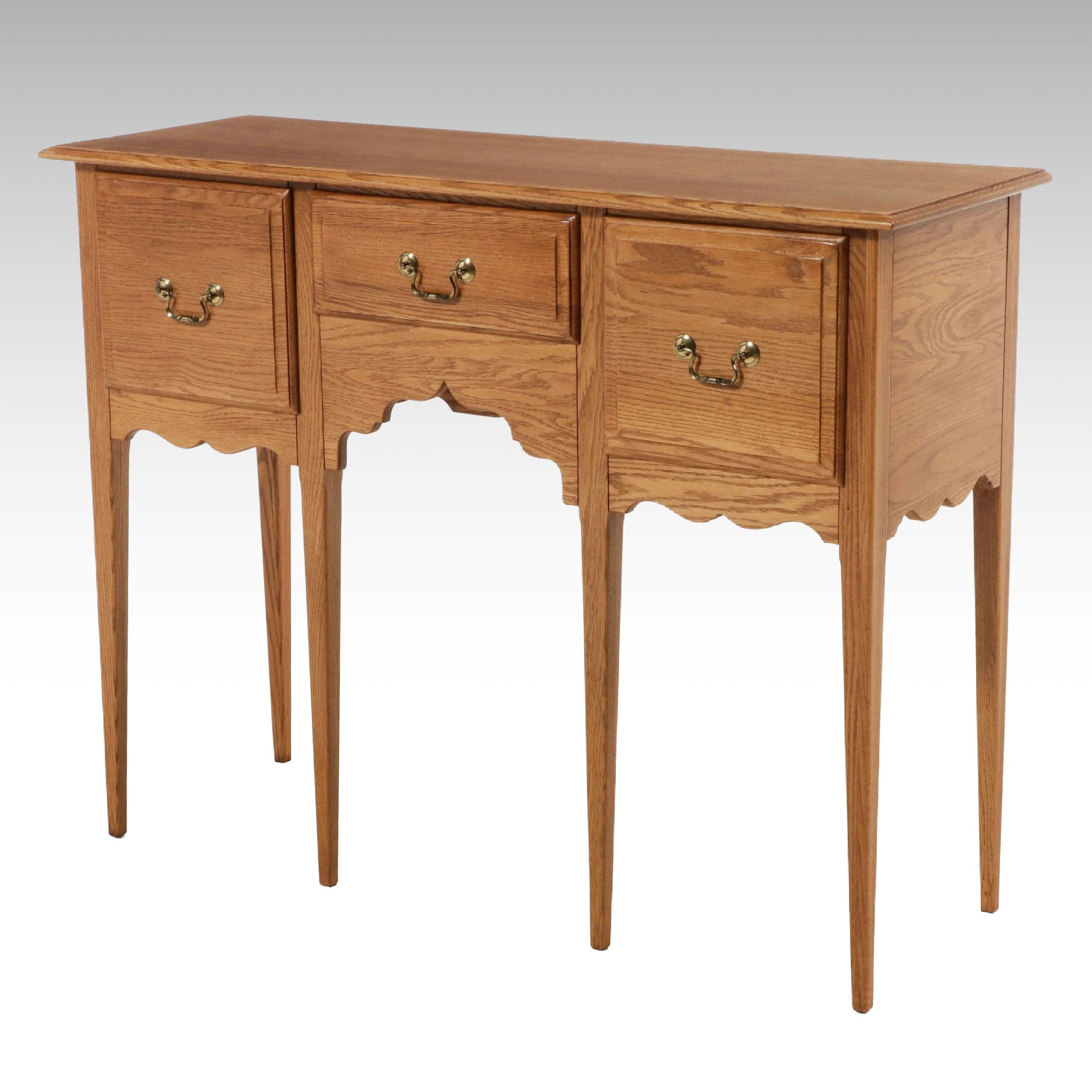 Georgian Style Oak Six-Leg Three-Drawer Huntboard, Late 20th Century