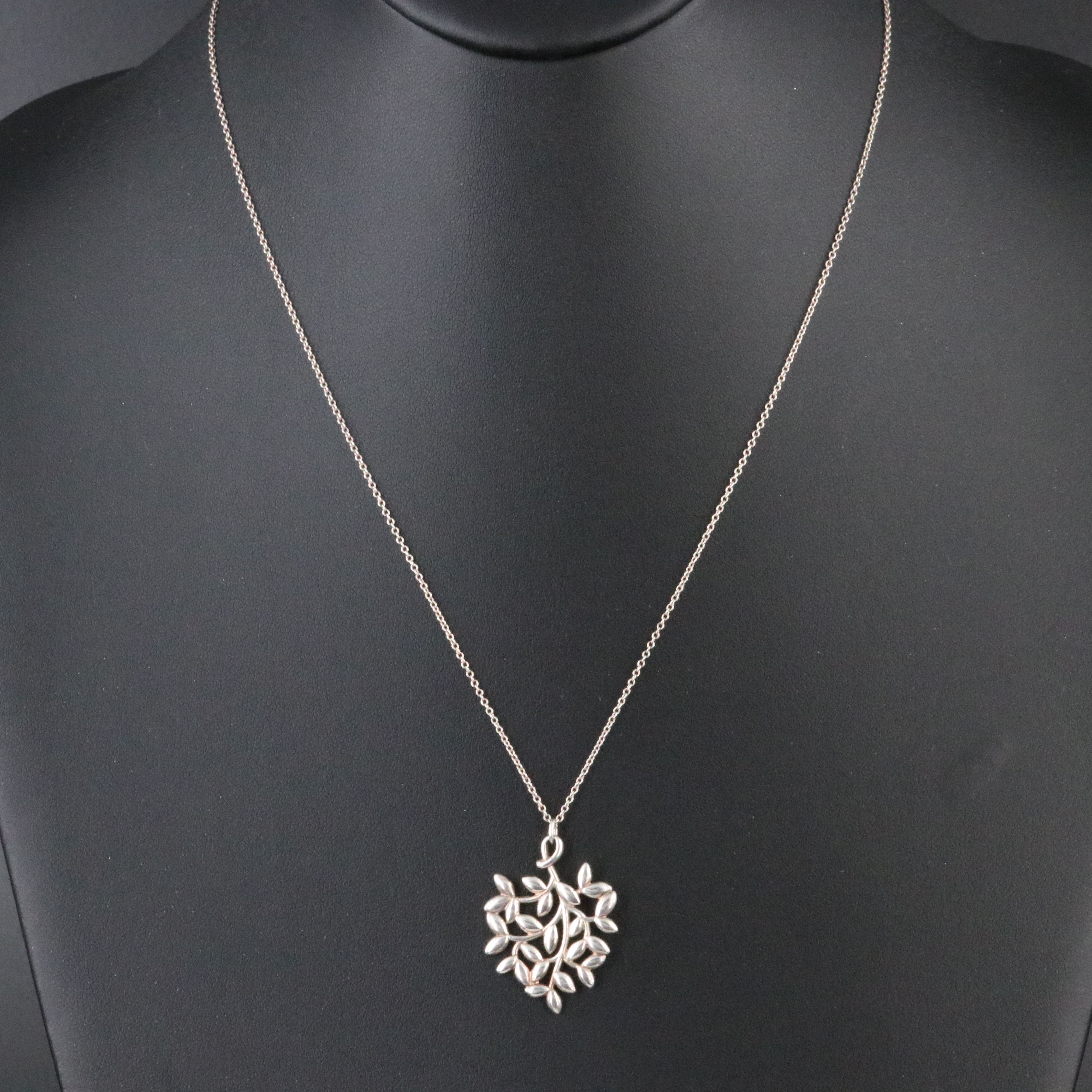 Paloma Picasso for Tiffany & Co. Olive Leaf Sterling Pendant Necklace
